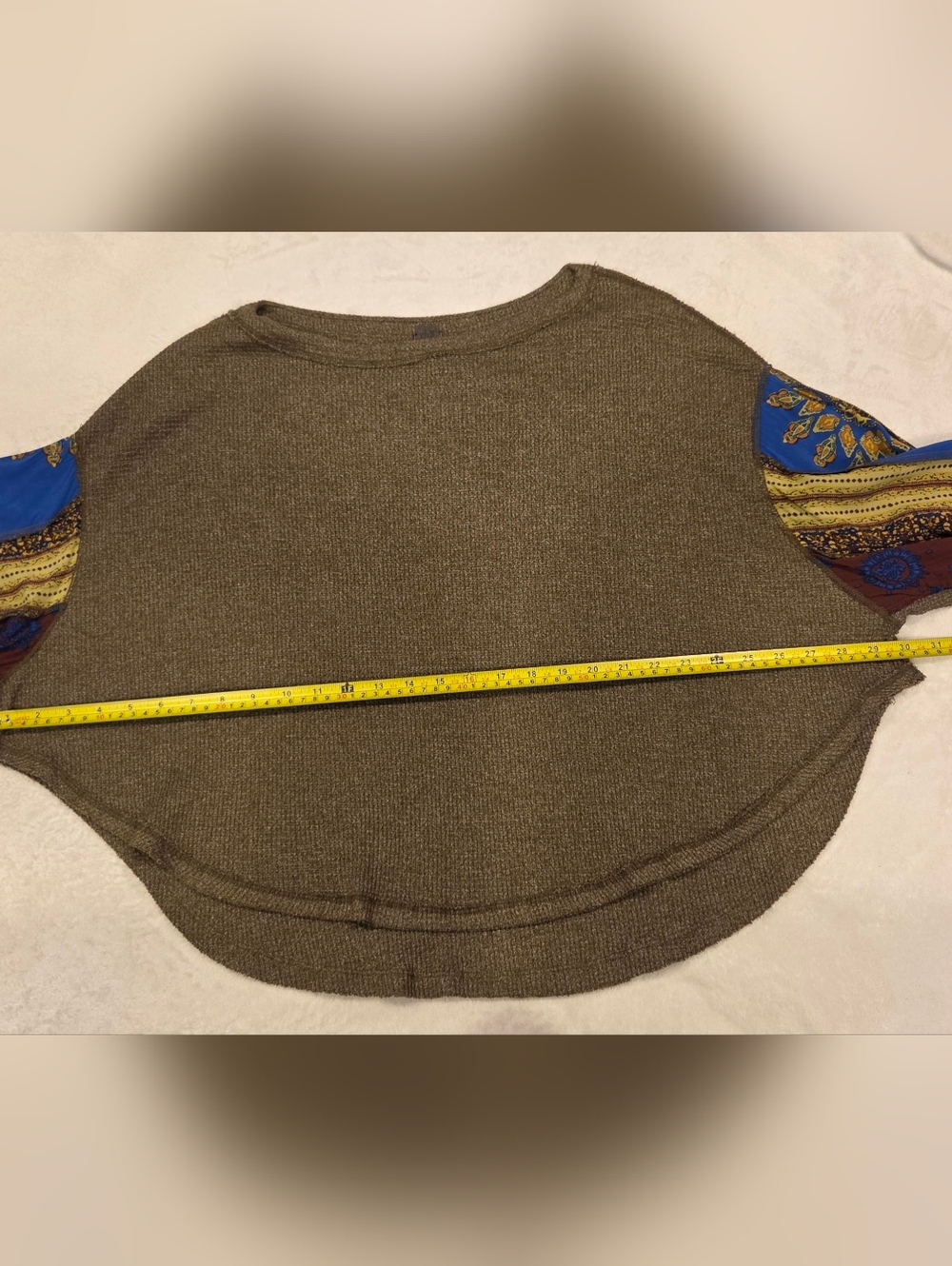 FREE PEOPLE Relaxed Thermal Top with Blue&Brown Patterned Sleeve Acents Size XS - Picture 11 of 16